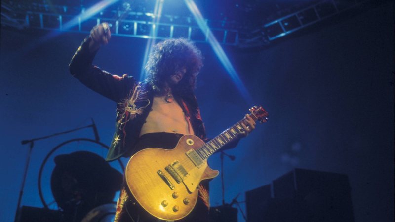 jimmy-page-led-zeppelin-1975-watal-asanuma-shinko-music-getty-images_widelg